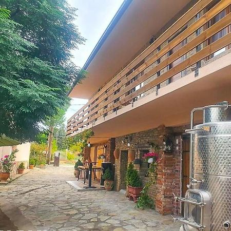 Maksimilijan Family Winery & Apartments Krivolak Dış mekan fotoğraf