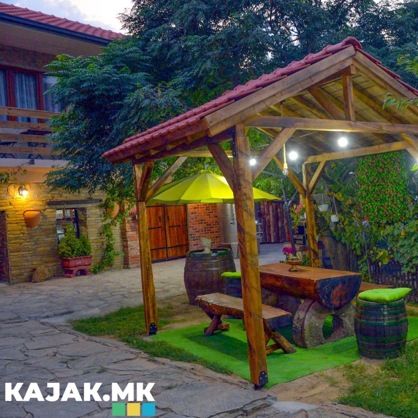 Maksimilijan Family Winery & Apartments Krivolak Dış mekan fotoğraf